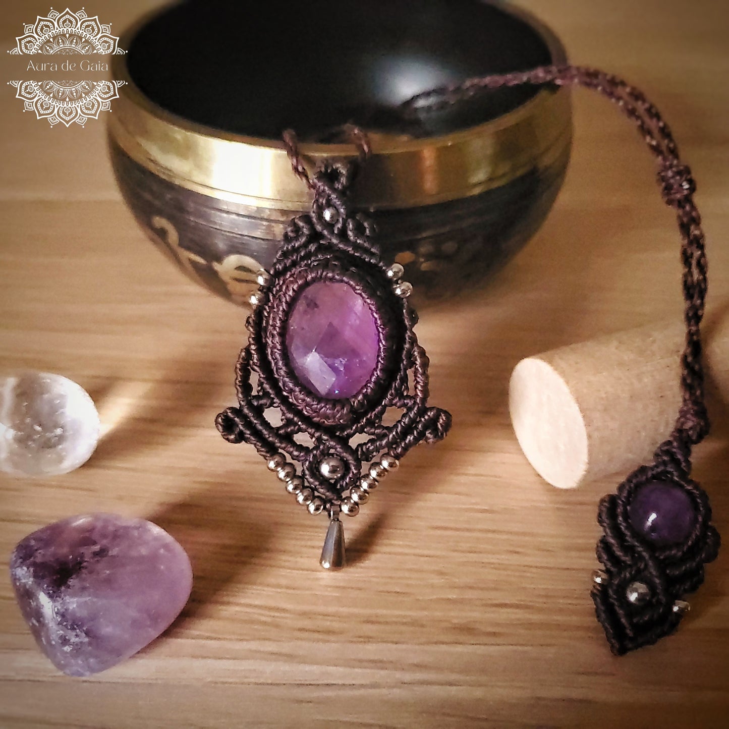 Collar De Macrame con Amatista Natural / Macrame Necklace with Natural Amethyst Quartz