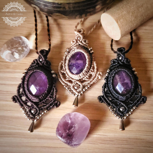 Collar De Macrame con Amatista Natural / Macrame Necklace with Natural Amethyst Quartz