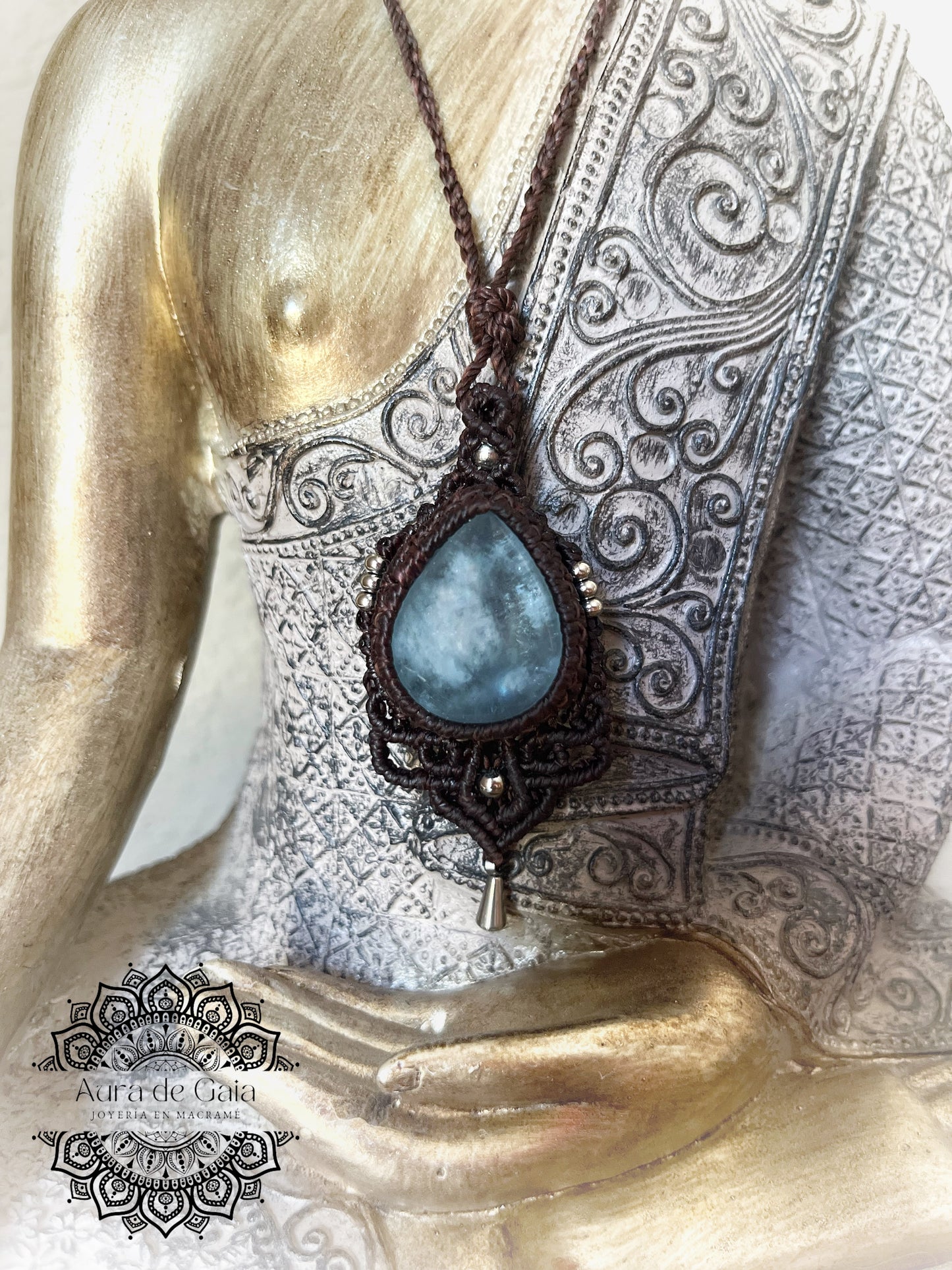 Colgante Boho de Aguamarina en Macrame - Aquamarine Boho Choker in Macrame
