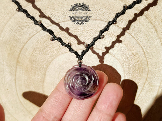 Colgante Flor de Amatista Natural y Cuentas en Acero Inoxidable - Natural Amethyst Flower Pendant with Stainless Steel Beads