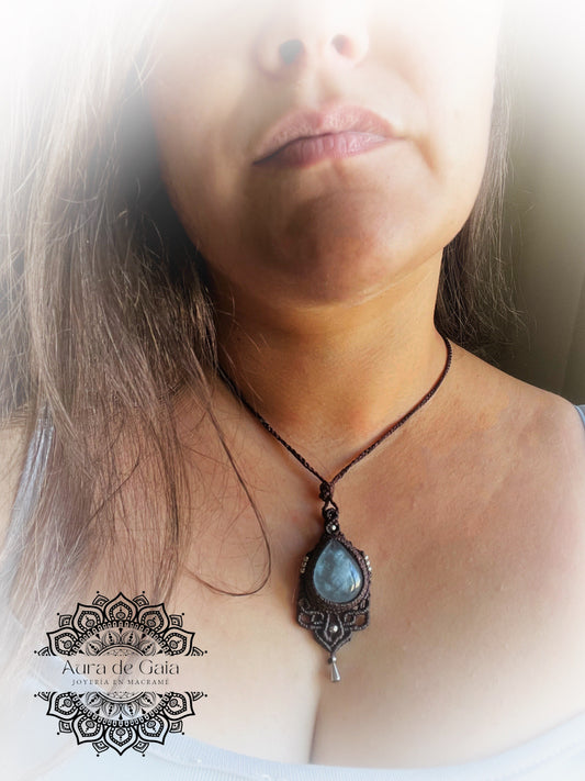 Colgante Boho de Aguamarina en Macrame - Aquamarine Boho Choker in Macrame