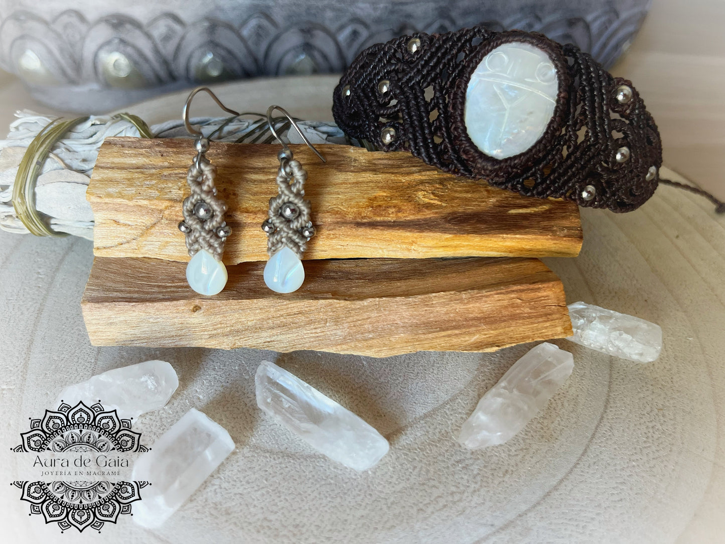 Pendientes boho macramé de nácar - Mother of pearl boho macrame earrings