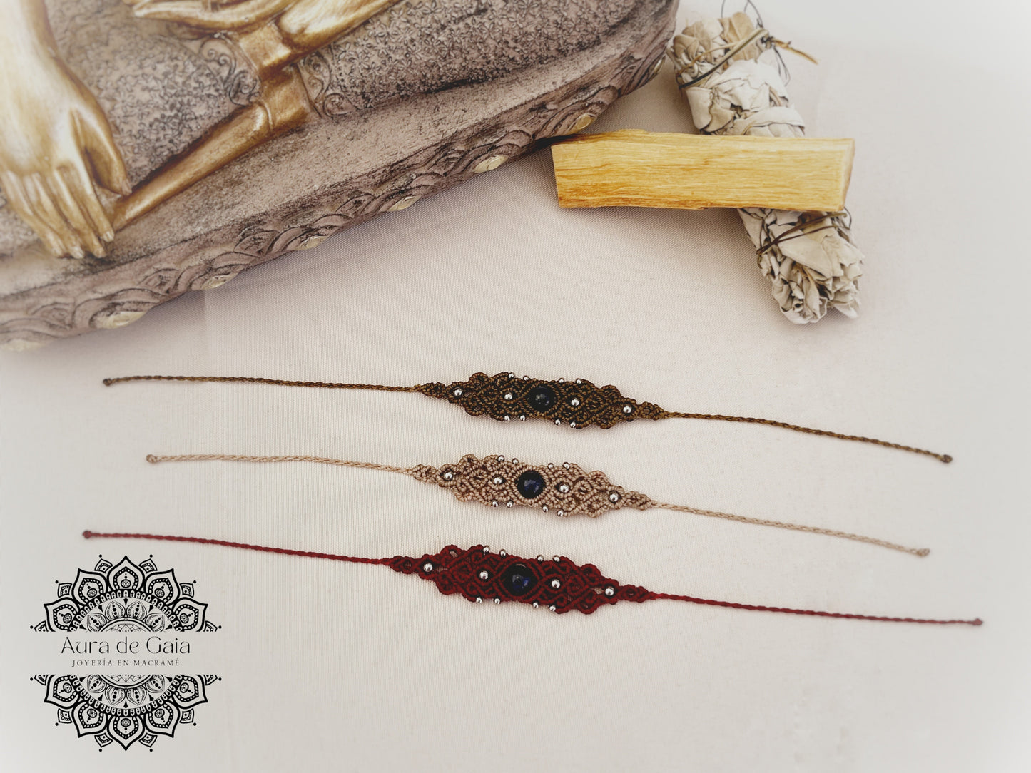 Pulsera Boho Hippie con Lapislázuli y Acero Inoxidable en Macrame - Boho Hippie Bracelet with Lapis Lazuli and Stainless Steel Beads by Macrame