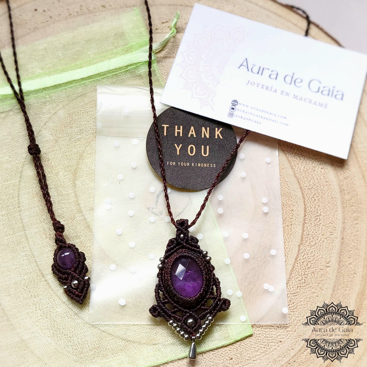 Collar De Macrame con Amatista Natural / Macrame Necklace with Natural Amethyst Quartz