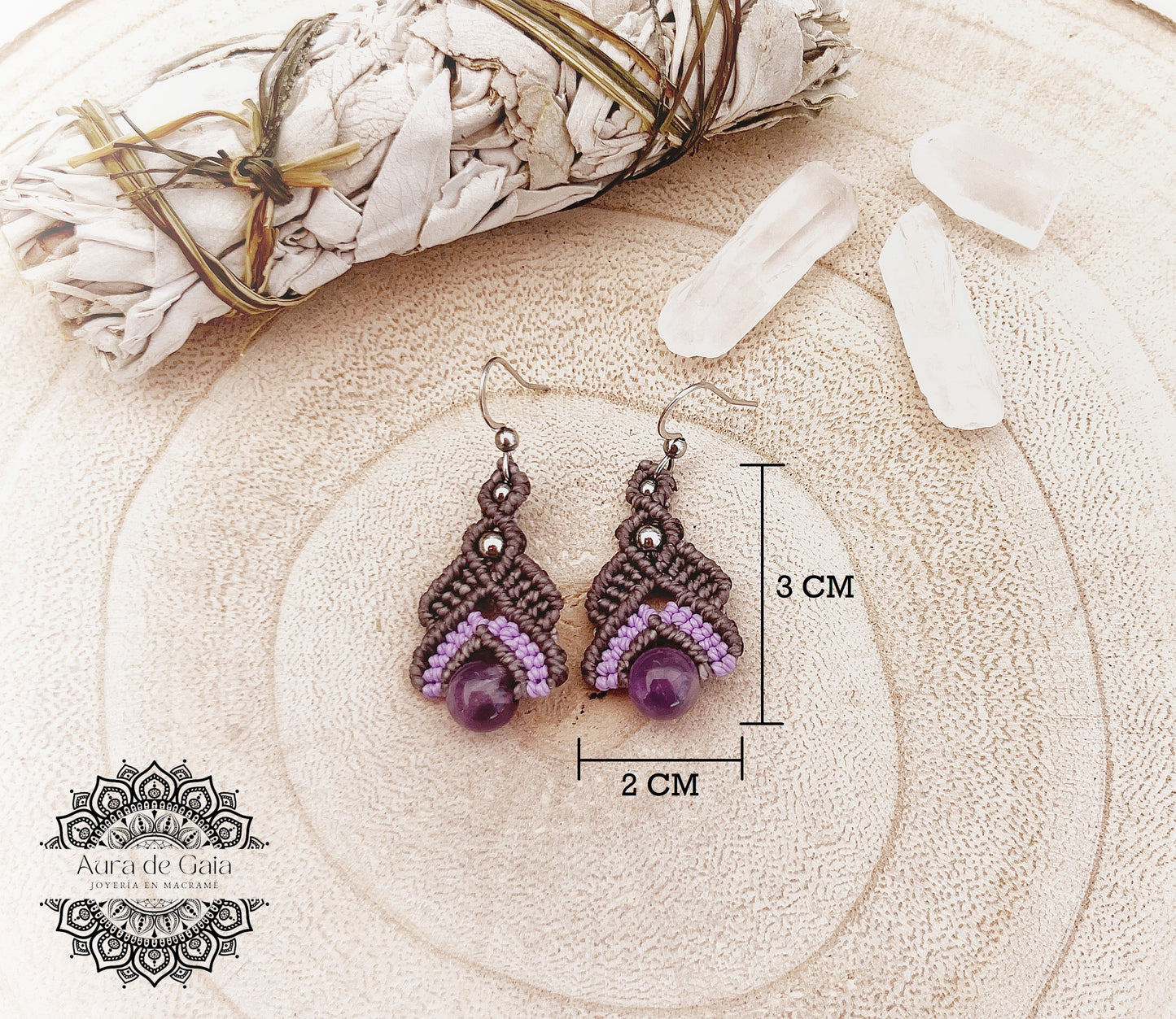 Pendientes bohemios con amatista en macrame - Bohemian earrings with amethyst on macrame