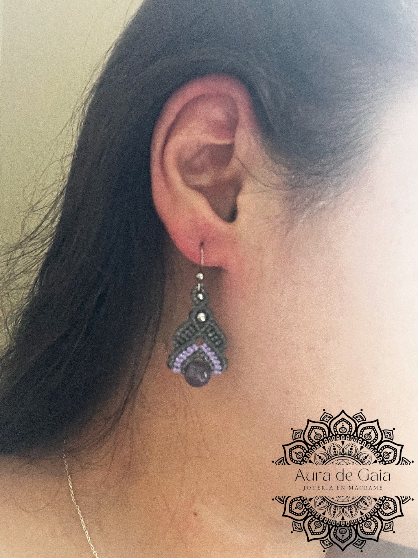 Pendientes bohemios con amatista en macrame - Bohemian earrings with amethyst on macrame
