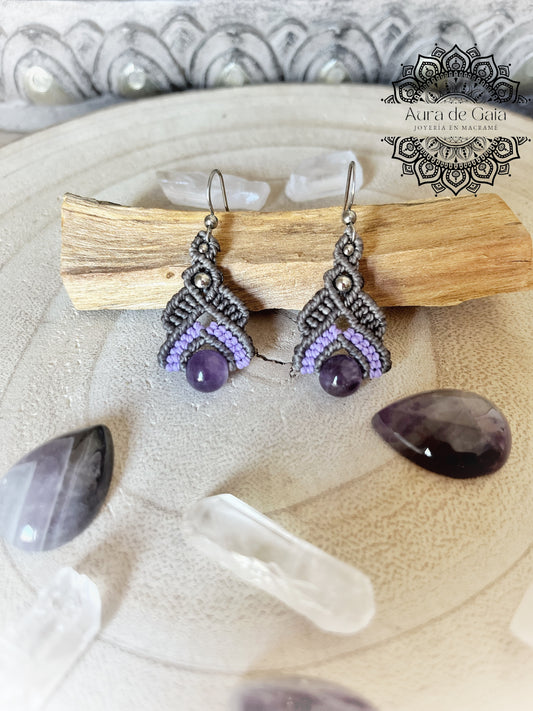 Pendientes bohemios con amatista en macrame - Bohemian earrings with amethyst on macrame