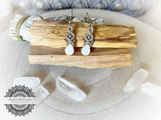 Pendientes boho macramé de nácar - Mother of pearl boho macrame earrings