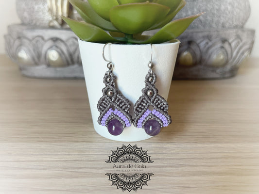 Pendientes bohemios con amatista en macrame - Bohemian earrings with amethyst on macrame