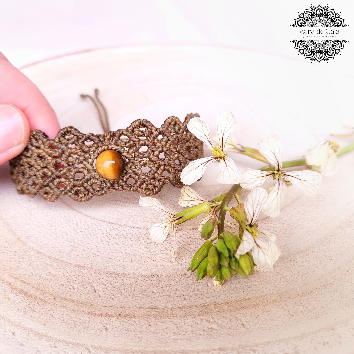 Pulsera de Macramé con Piedra Natural / Macrame Bracelet with Natural Stone