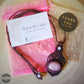 Collar Boho en Macrame con Cuarzo Rosa y Piedra Luna / Boho Macrame Necklace with Rose Quartz and Moonstone