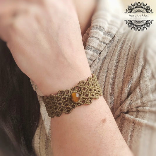 Pulsera de Macramé con Piedra Natural / Macrame Bracelet with Natural Stone